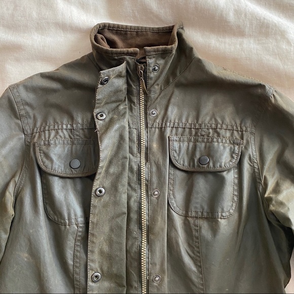 Barbour Women’s Waxed Cotton Utility Jacket - Picture 10 of 15